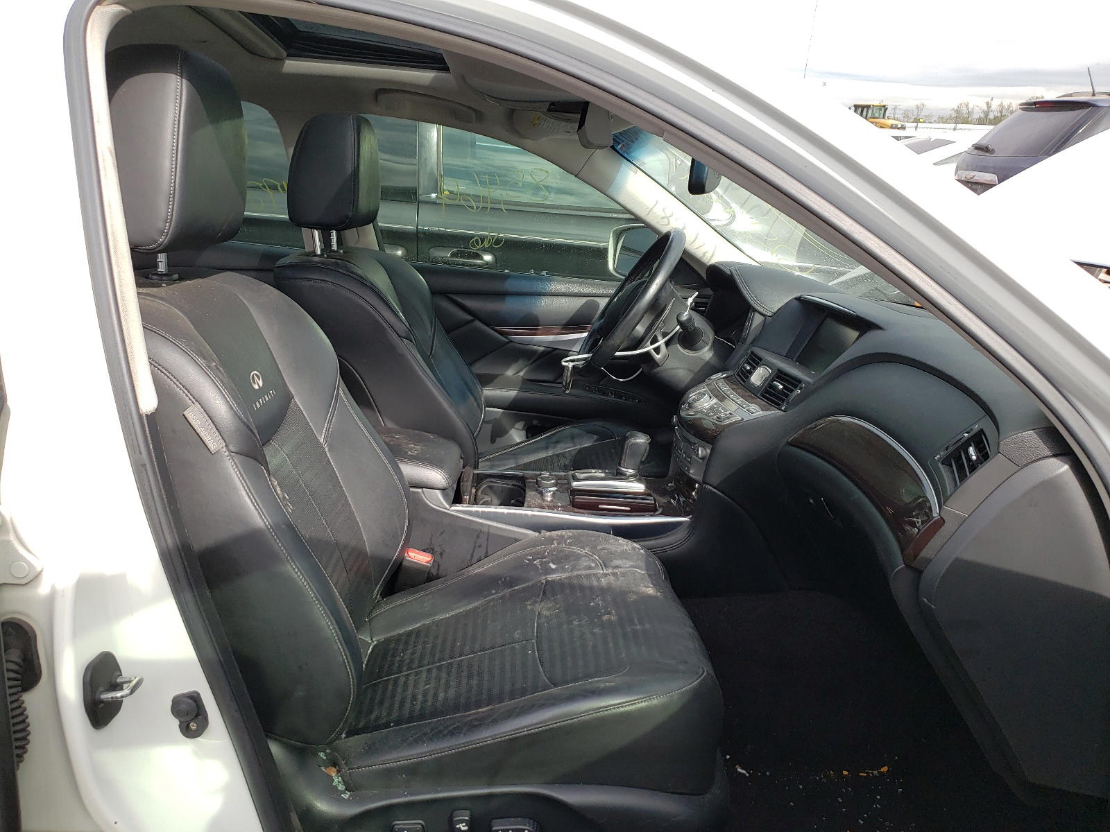 Photo 5 from auction – 2012 INFINITI M37 with VIN JN1BY1AP1CM334217