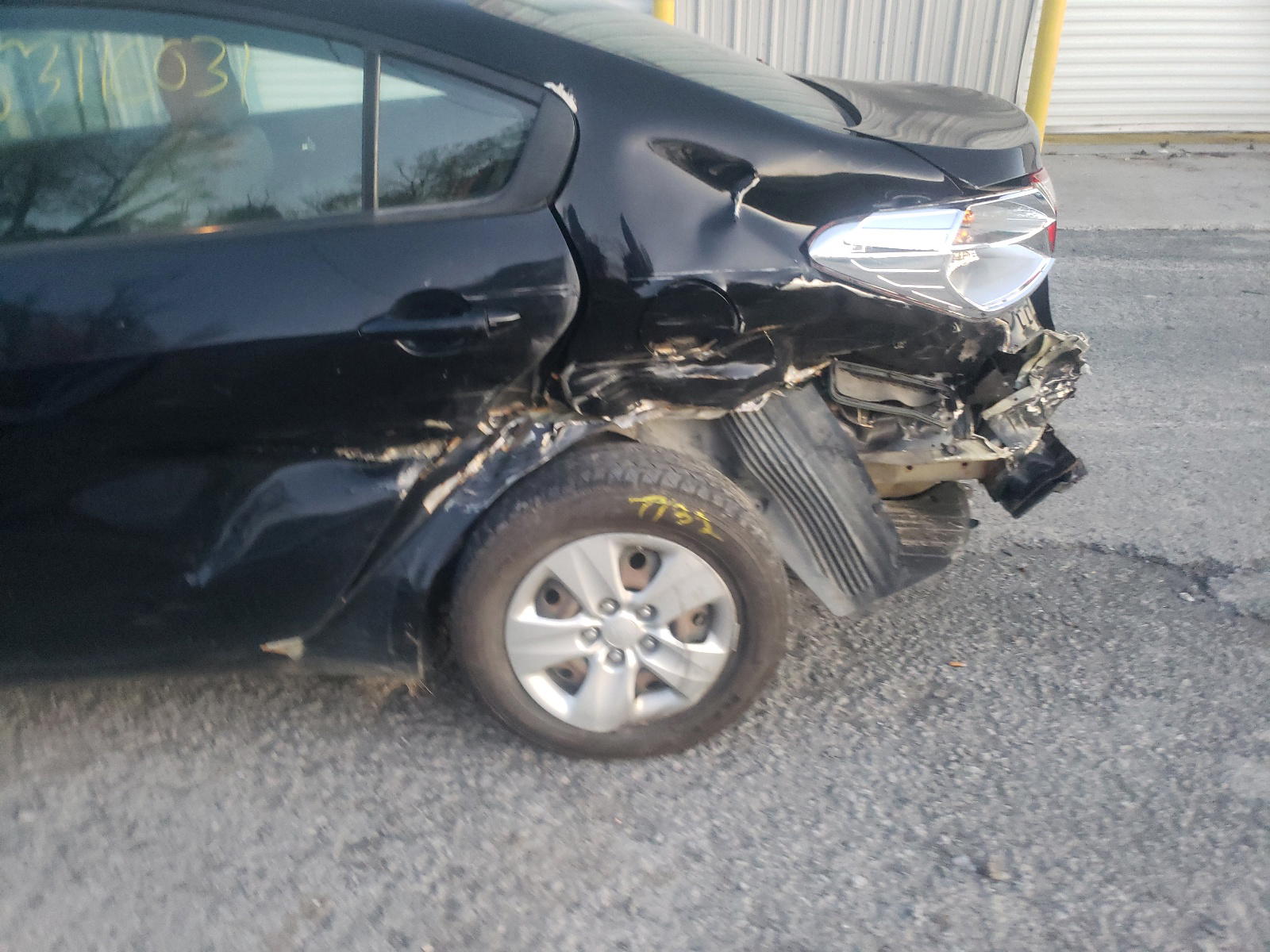 Photo 9 from auction – 2016 KIA FORTE LX with VIN KNAFK4A62G5525005