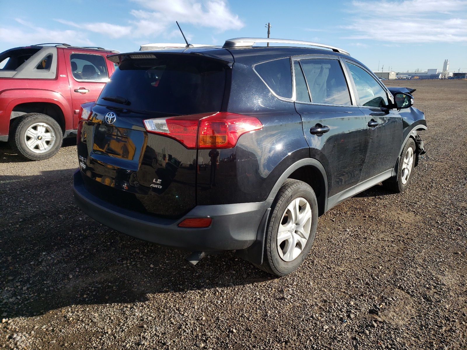 Zdjęcie 4 z aukcji – 2015 TOYOTA RAV4 LE z VIN 2T3BFREV7FW285428