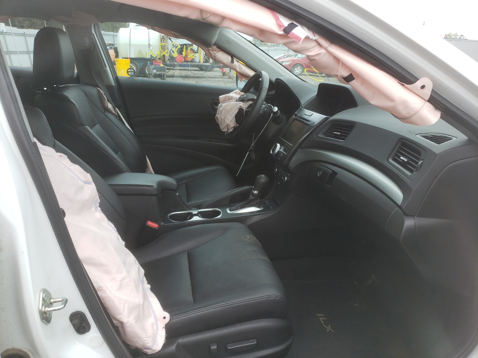 Photo 5 from auction – 2017 ACURA ILX PREMIU with VIN 19UDE2F77HA800059