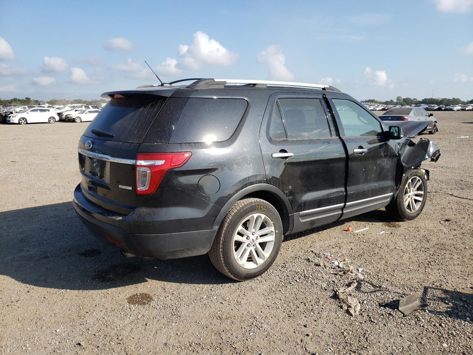 Photo 4 from auction – 2012 FORD EXPLORER X with VIN 1FMHK7D95CGA94334