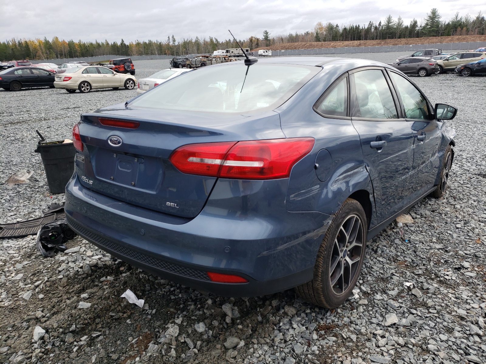 Photo 4 from auction – 2018 FORD FOCUS SEL with VIN 1FADP3H23JL305941