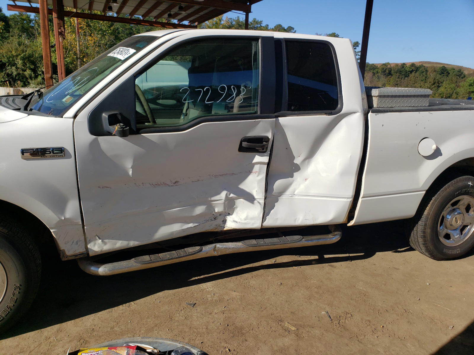 Photo 9 from auction – 2005 FORD F150 with VIN 1FTRX12W75FA35097