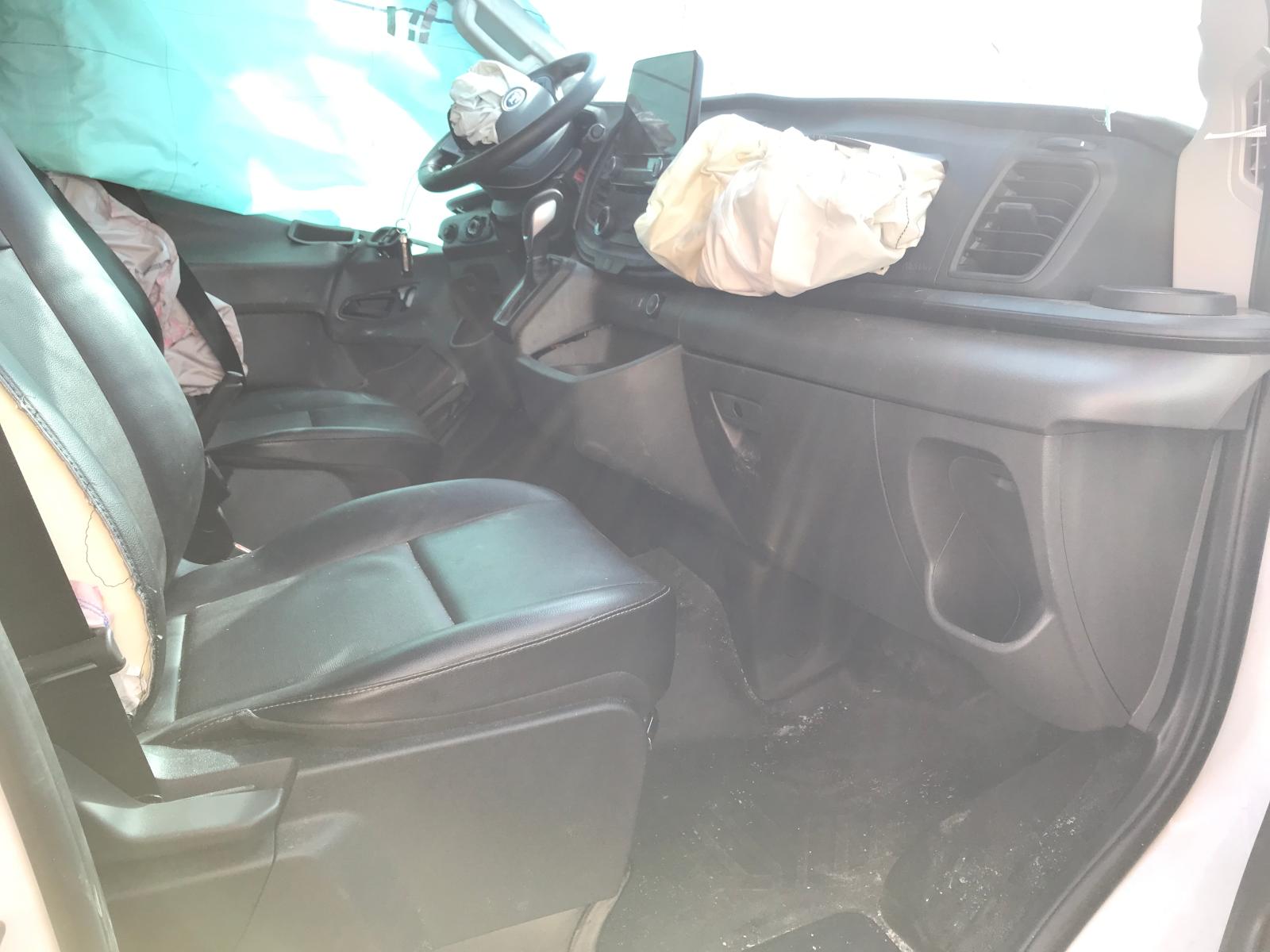 Photo 5 from auction – 2020 FORD TRANSIT T- with VIN 1FTBR2D87LKA84028