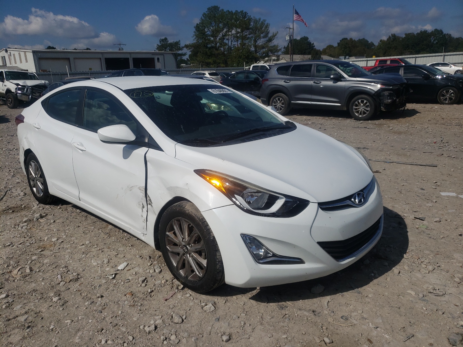 HYUNDAI ELANTRA SE 2016 with VIN 5NPDH4AE3GH773540 - Photo from auction