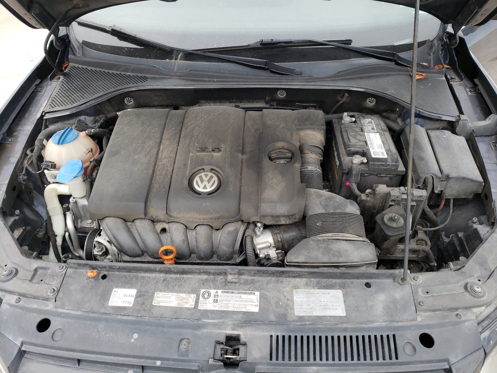 Photo 7 from auction – 2012 VOLKSWAGEN PASSAT SE with VIN 1VWBP7A39CC041099