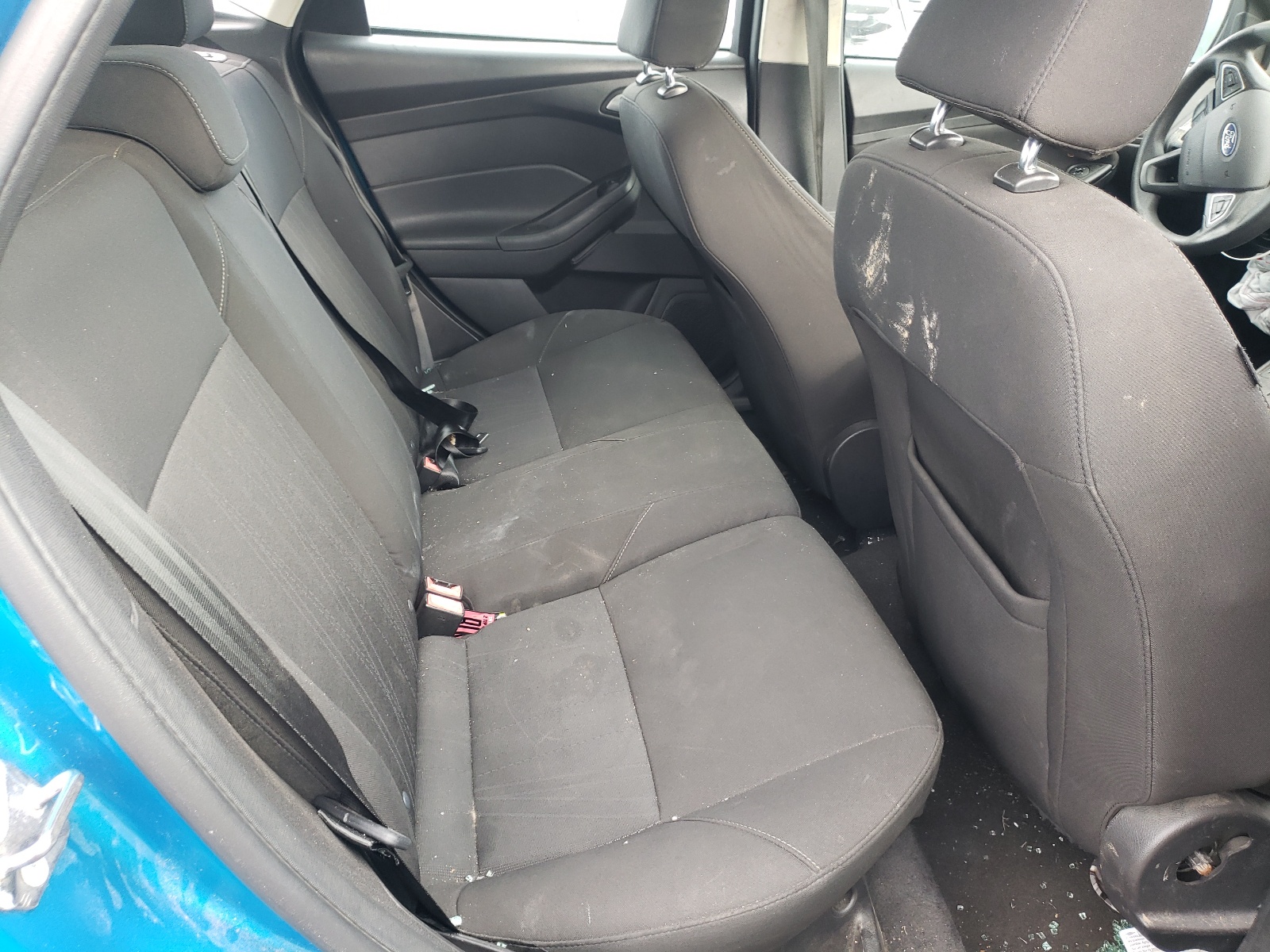 Фото 6 с аукциона – 2015 FORD FOCUS SE с VIN 1FADP3K21FL222864