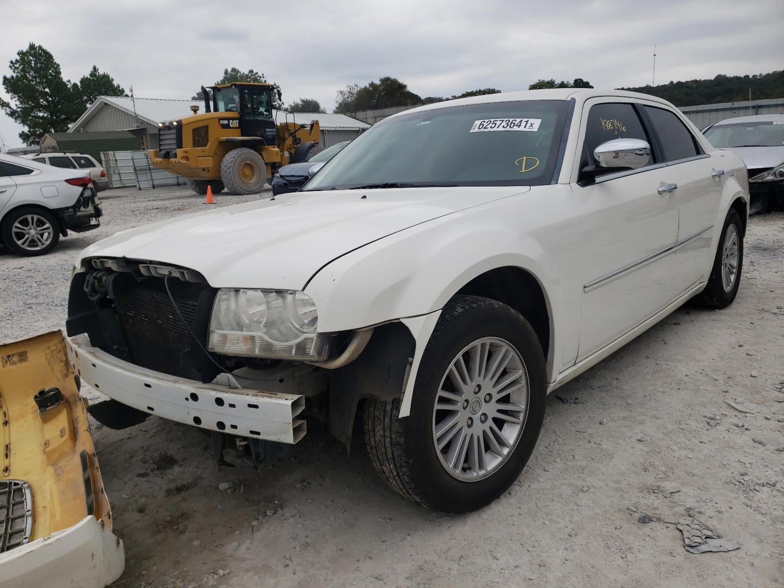 Photo 2 from auction – 2010 CHRYSLER 300 TOURIN with VIN 2C3CA4CD4AH198972