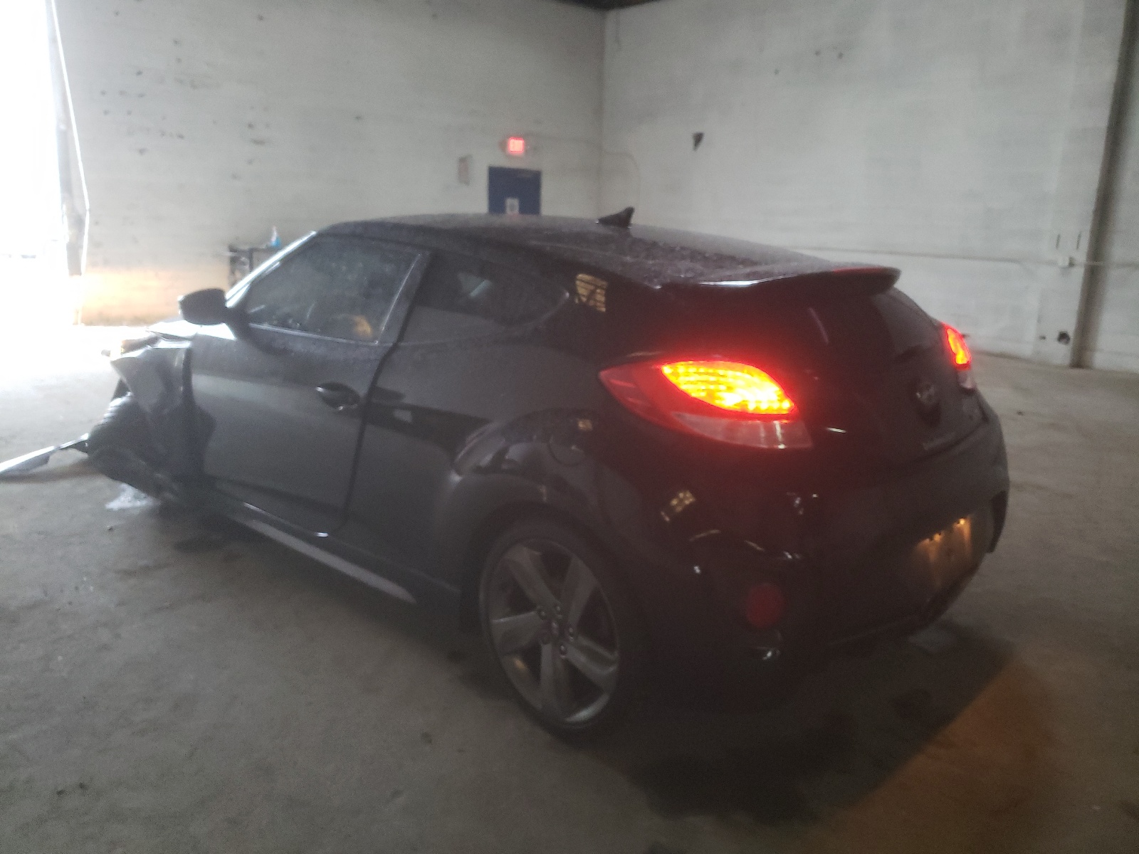 Photo 3 from auction – 2015 HYUNDAI VELOSTER T with VIN KMHTC6AEXFU217778