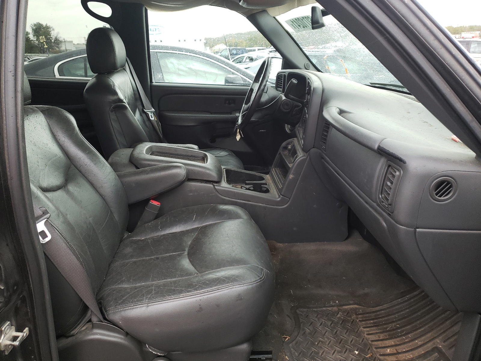 Photo 5 from auction – 2004 CHEVROLET silverado with VIN 2GCEC13T041393632