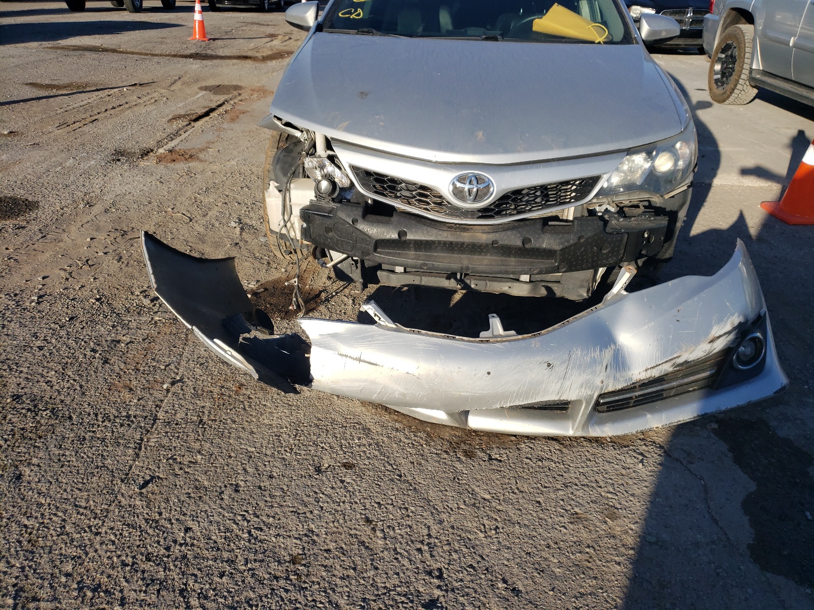 Photo 9 from auction – 2014 TOYOTA CAMRY L with VIN 4T1BF1FK3EU403553