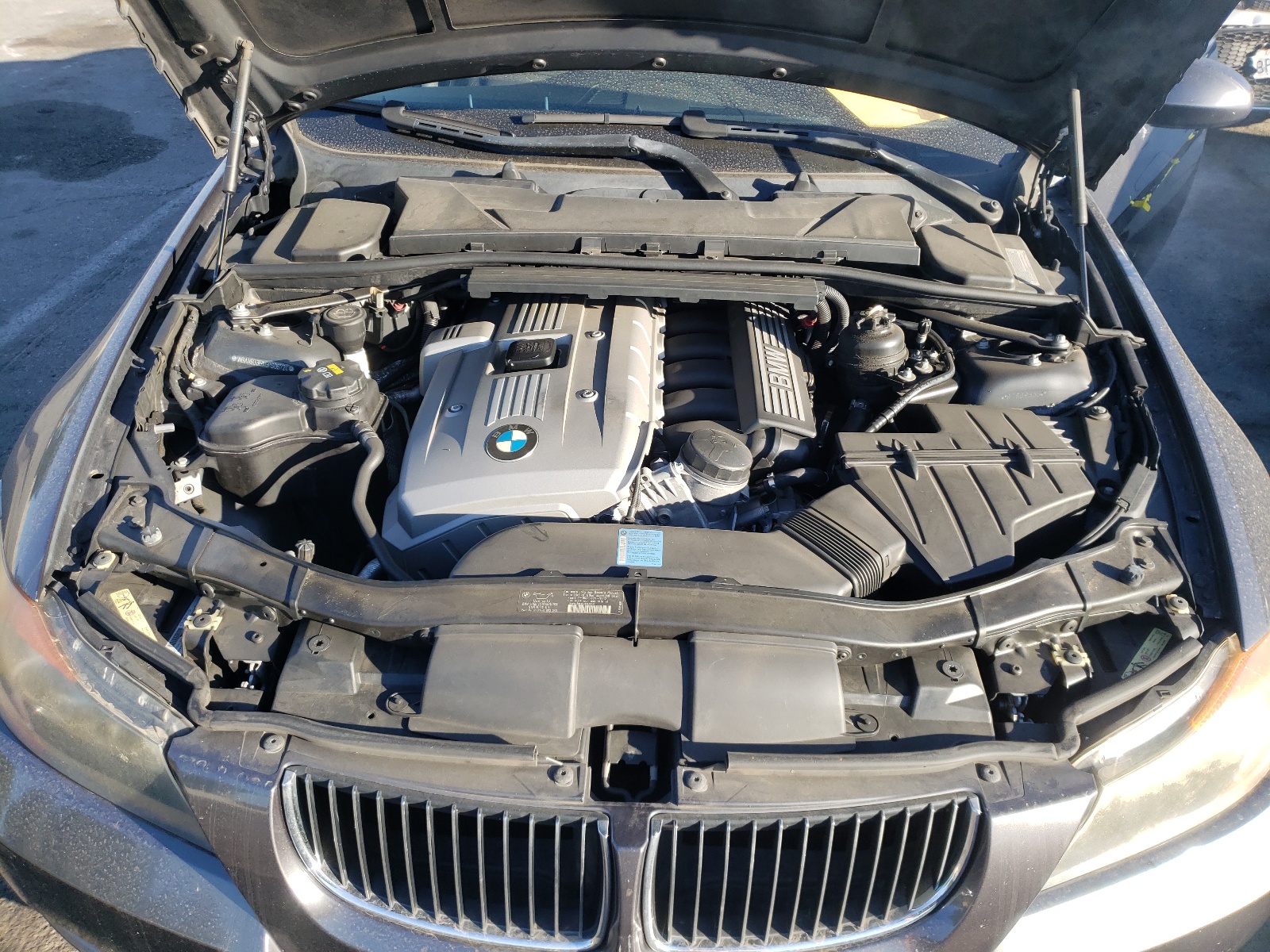 Photo 7 from auction – 2006 BMW 330 I with VIN WBAVB335X6PS06724