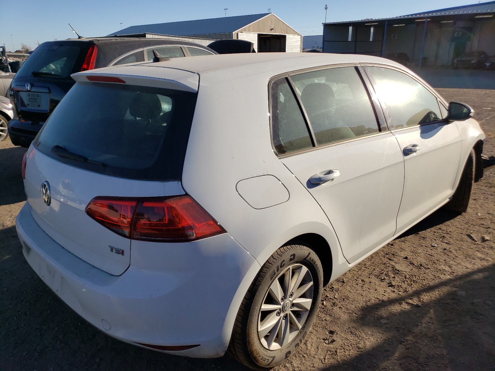 Photo 4 from auction – 2015 VOLKSWAGEN GOLF with VIN 3VW217AU6FM078172
