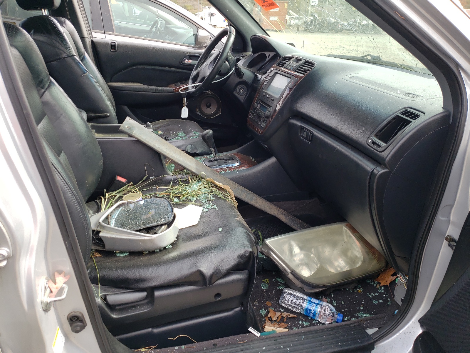 Photo 5 from auction – 2001 ACURA MDX with VIN 2HNYD18291H516738