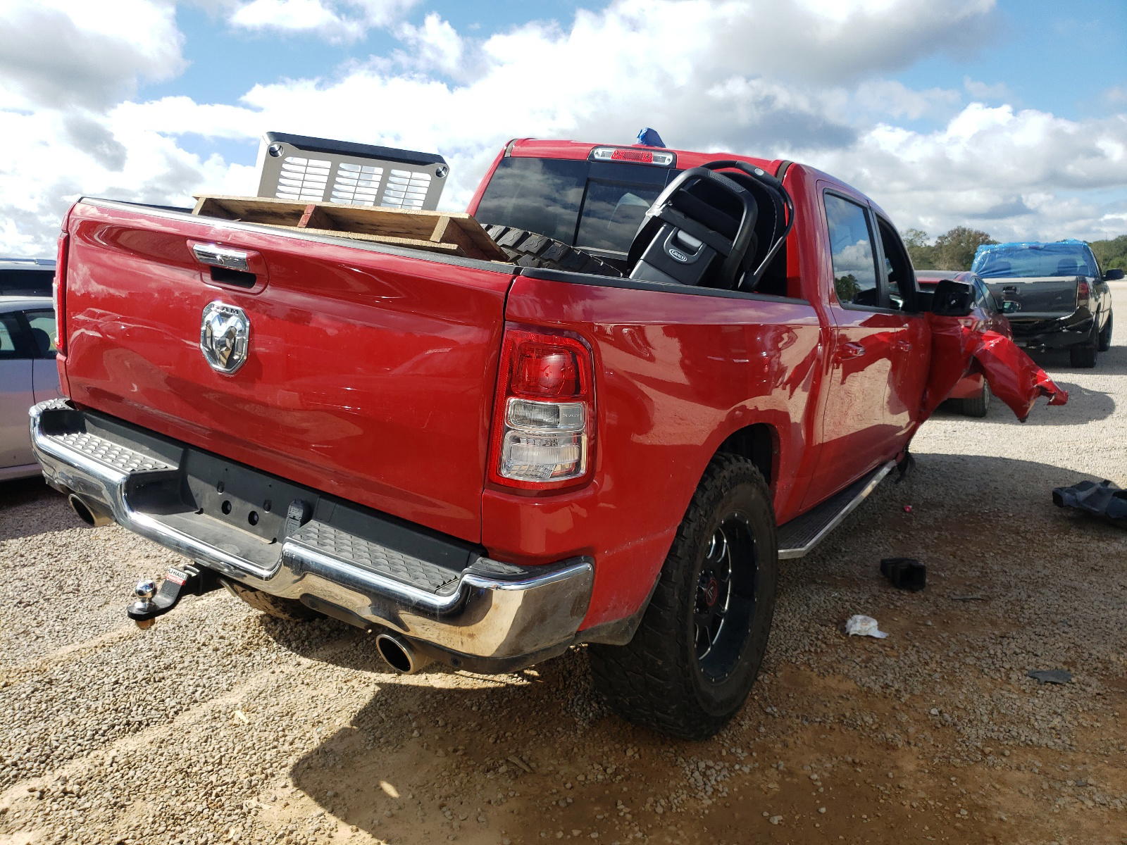 Photo 4 from auction – 2019 RAM 1500 BIG H with VIN 1C6SRFFTXKN668761