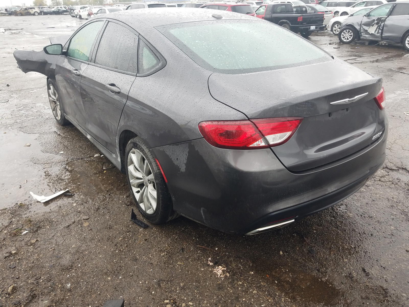 Photo 3 from auction – 2015 CHRYSLER 200 S with VIN 1C3CCCBG4FN756933