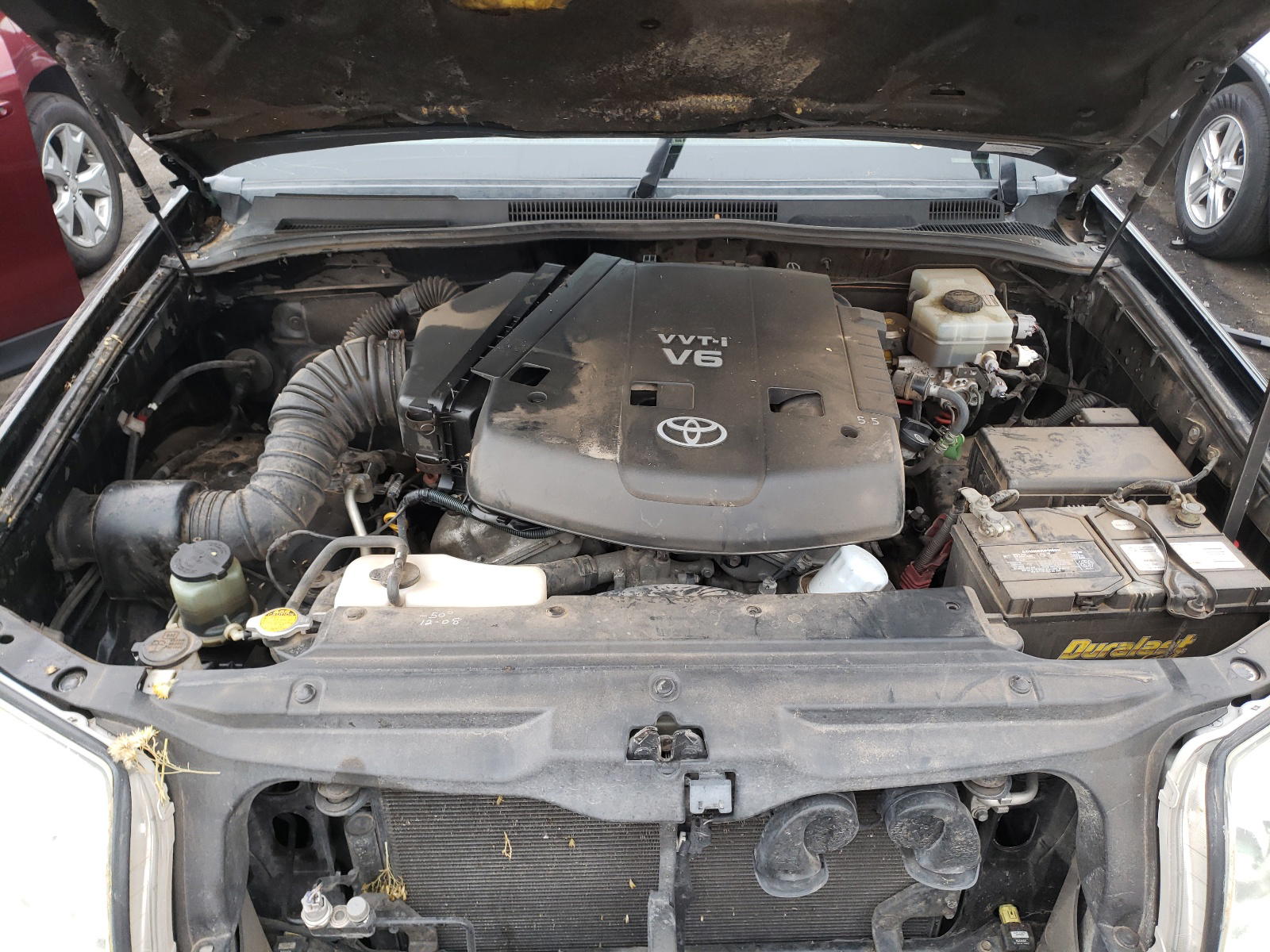 Photo 7 from auction – 2004 TOYOTA 4RUNNER SR with VIN JTEBU14R840049184