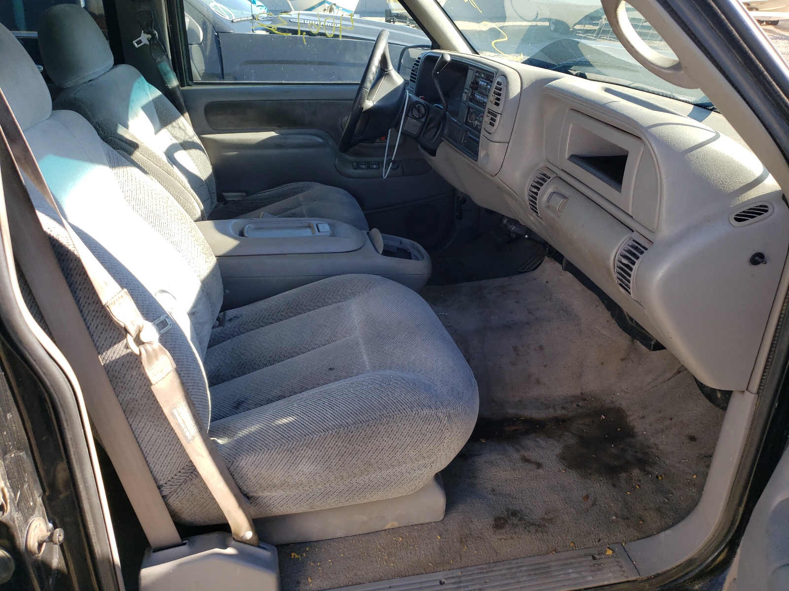 Photo 5 from auction – 2000 CHEVROLET GMT-400 C3 with VIN 1GCHC33J0YF505559