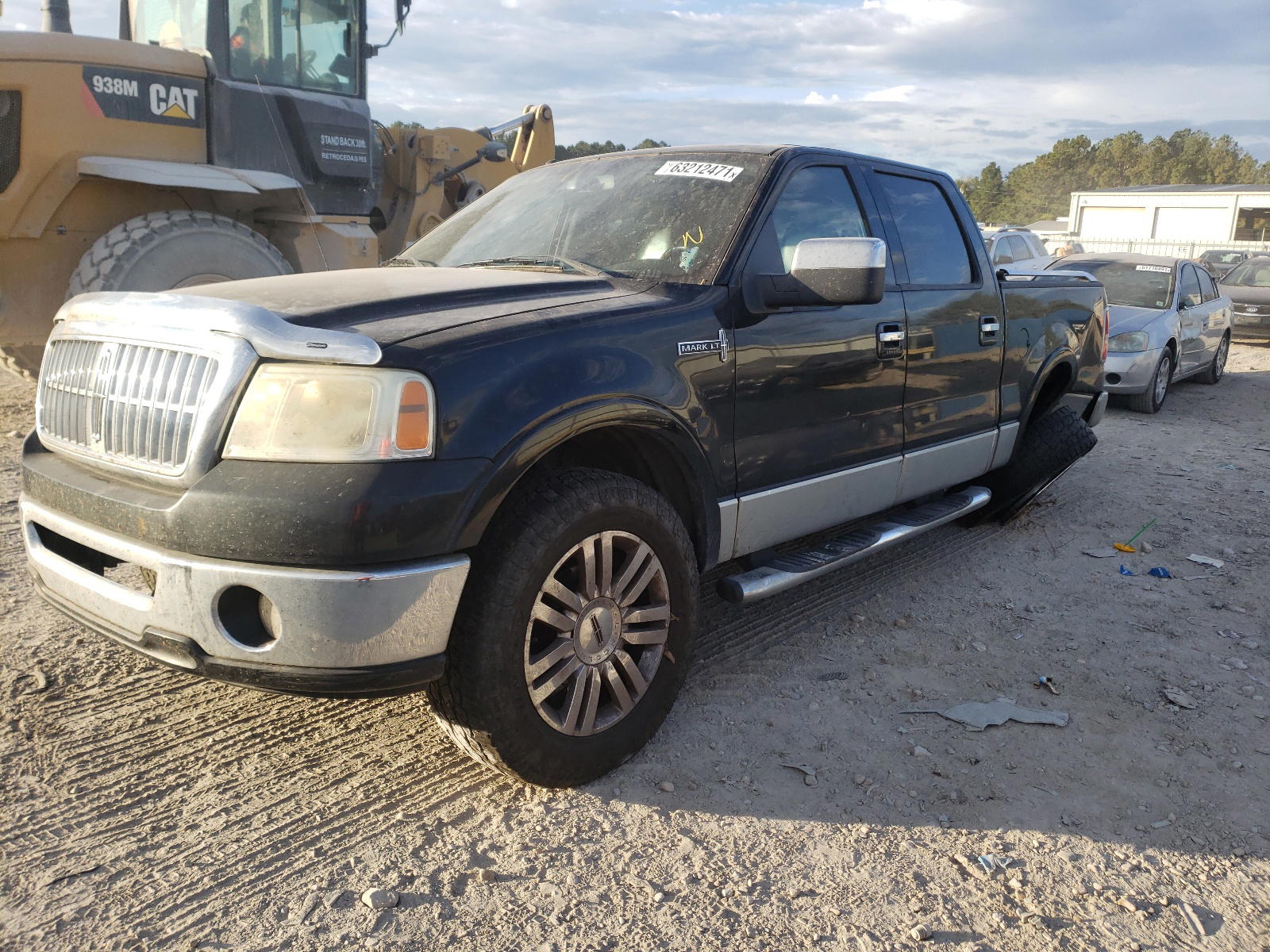 Photo 2 from auction – 2007 LINCOLN MARK LT with VIN 5LTPW18557FJ01137
