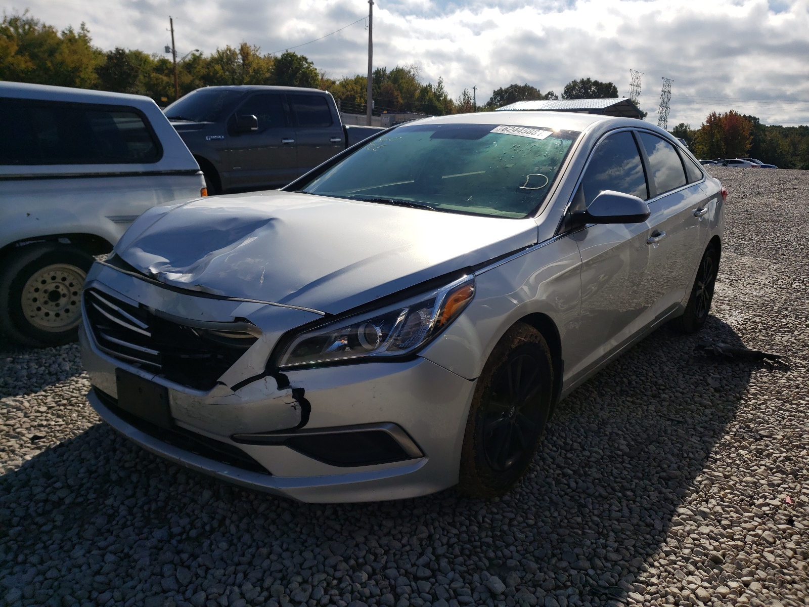 Photo 2 from auction – 2016 HYUNDAI SONATA SE with VIN 5NPE24AF1GH397001