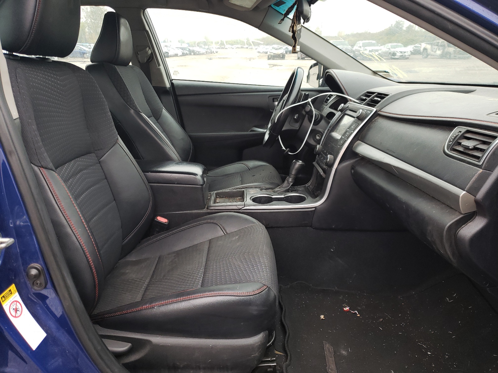 Photo 5 from auction – 2015 TOYOTA CAMRY LE with VIN 4T1BF1FK3FU946936