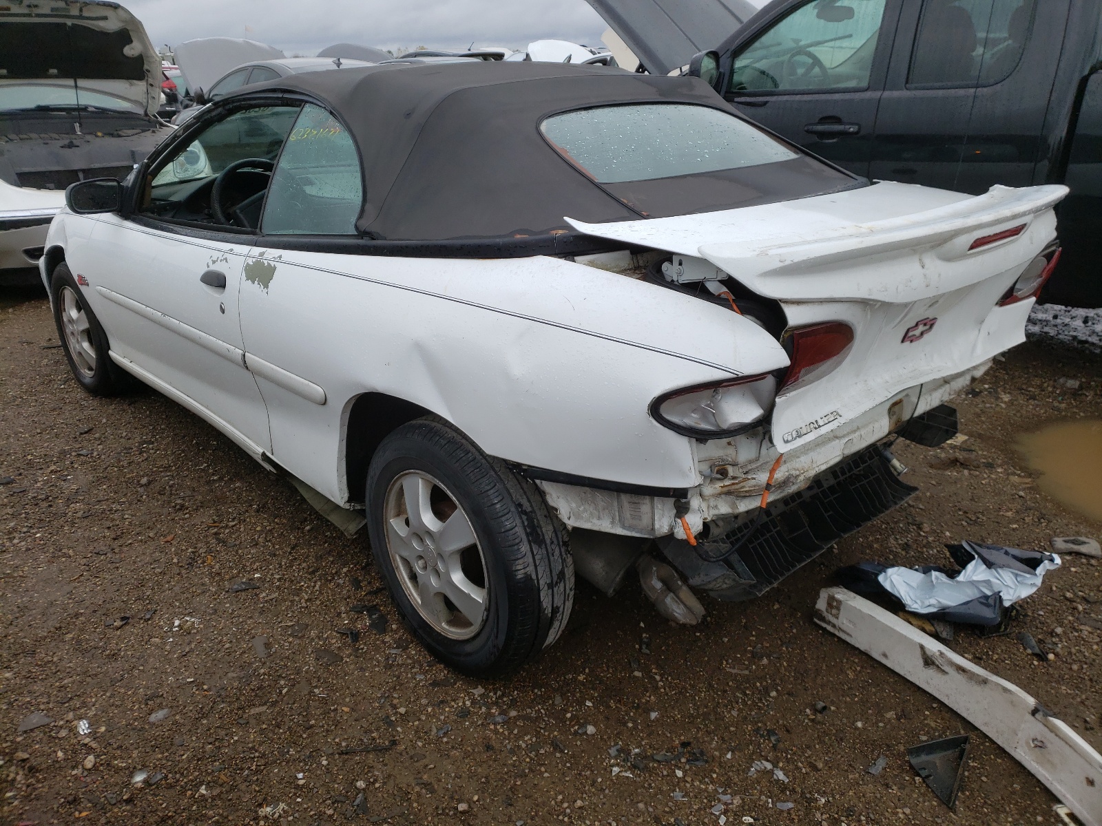Photo 3 from auction – 2000 CHEVROLET CAVALIER Z with VIN 4G1JF32T2YB901485