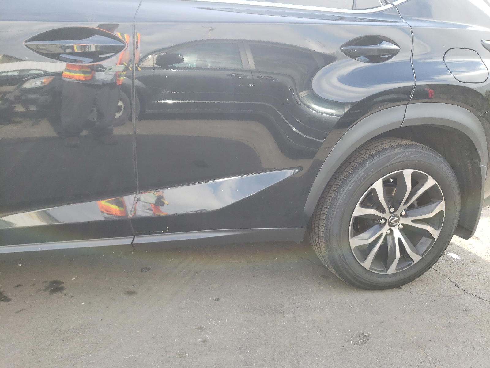 Photo 9 from auction – 2017 LEXUS NX 200T BA with VIN JTJBARBZ7H2118923