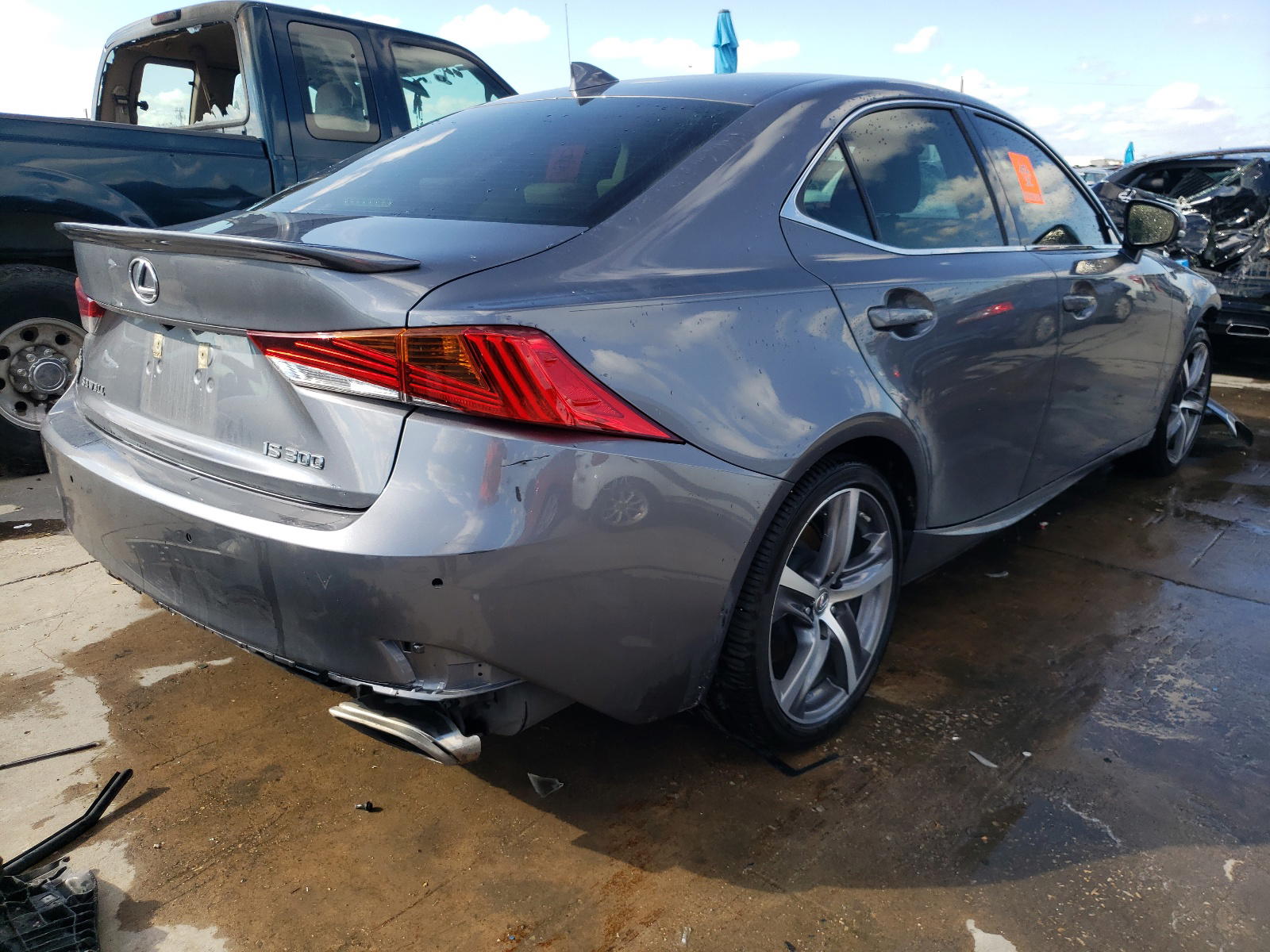 Photo 4 from auction – 2018 LEXUS IS 300 with VIN JTHBA1D29J5070154