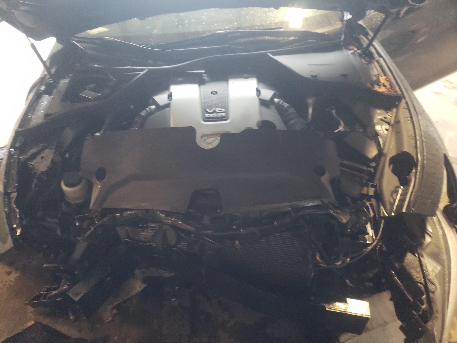 Photo 7 from auction – 2015 INFINITI Q50 BASE with VIN JN1BV7AR6FM414064