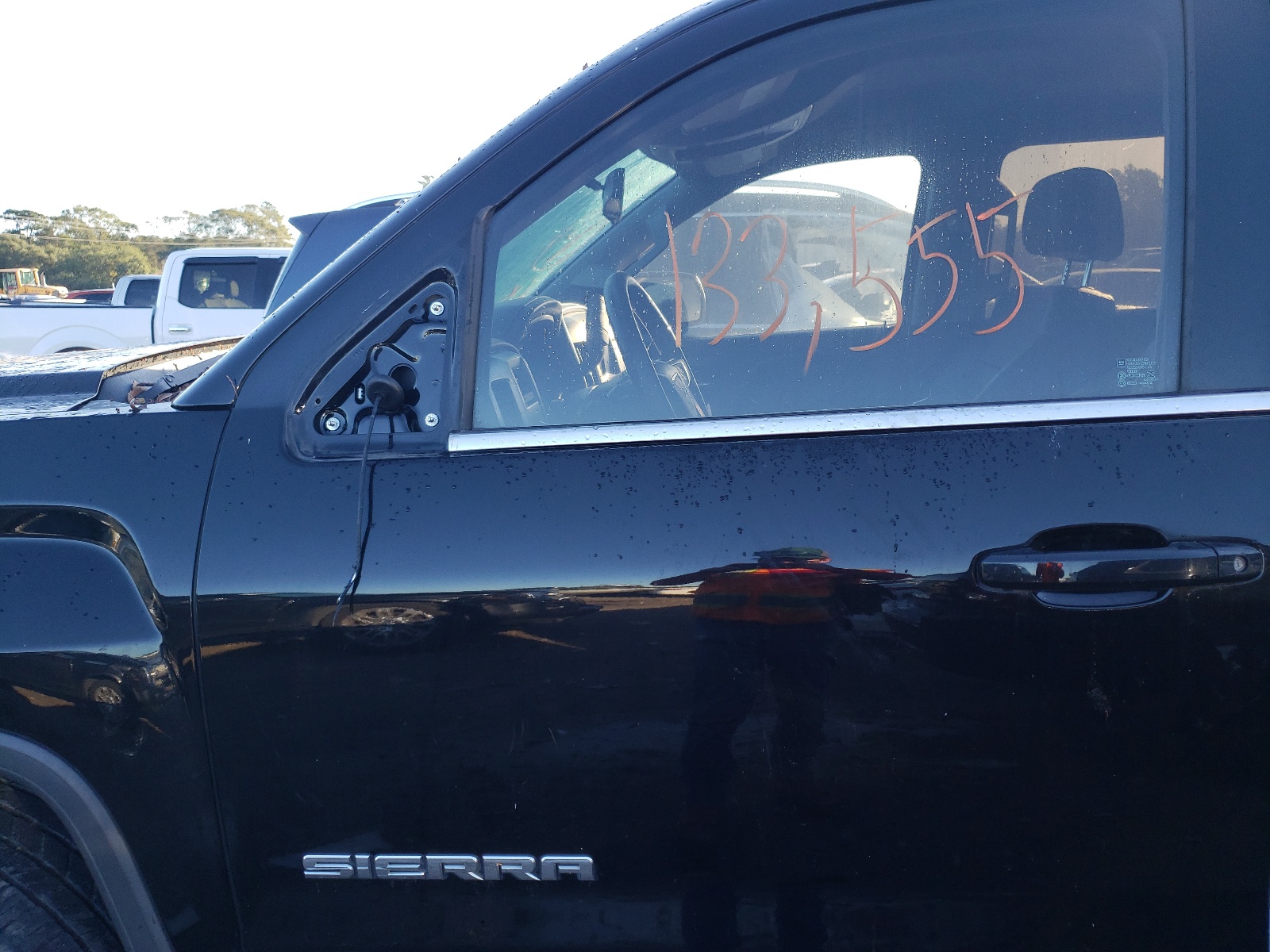 Photo 9 from auction – 2014 GMC SIERRA C15 with VIN 3GTP1UEC6EG385735