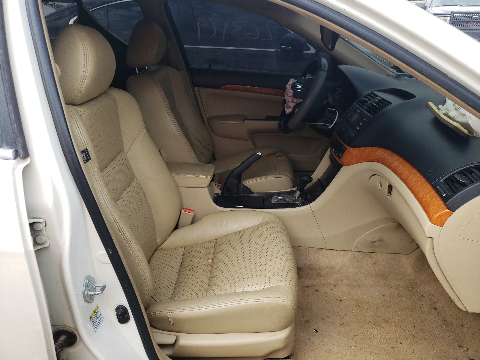 Photo 5 from auction – 2004 ACURA TSX with VIN JH4CL96834C035317