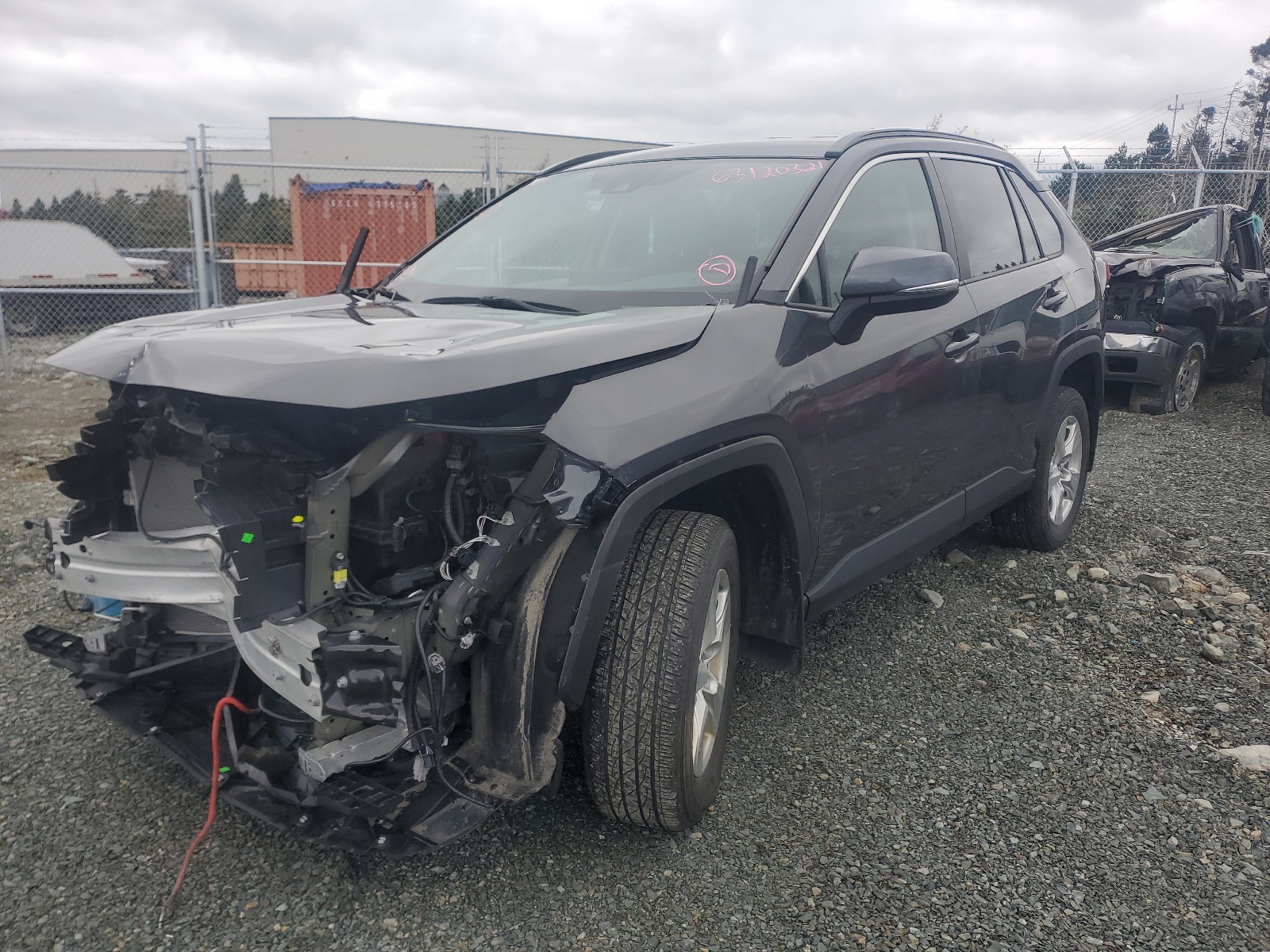 Photo 2 from auction – 2019 TOYOTA RAV4 LE with VIN 2T3B1RFV2KW045761