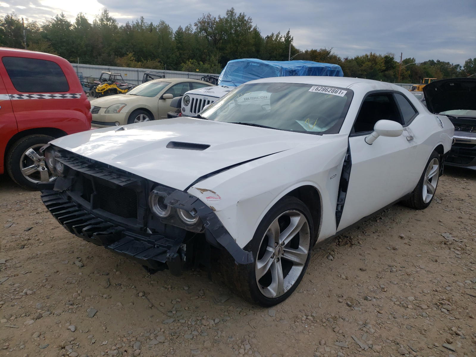 Photo 2 from auction – 2017 DODGE CHALLENGER with VIN 2C3CDZBT6HH656132