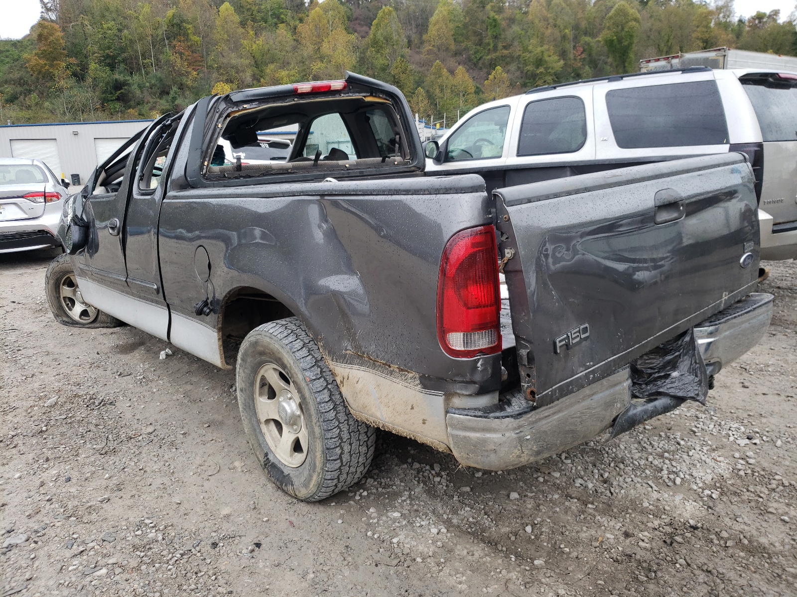 Photo 3 from auction – 2002 FORD F150 with VIN 1FTRX17242NB69671