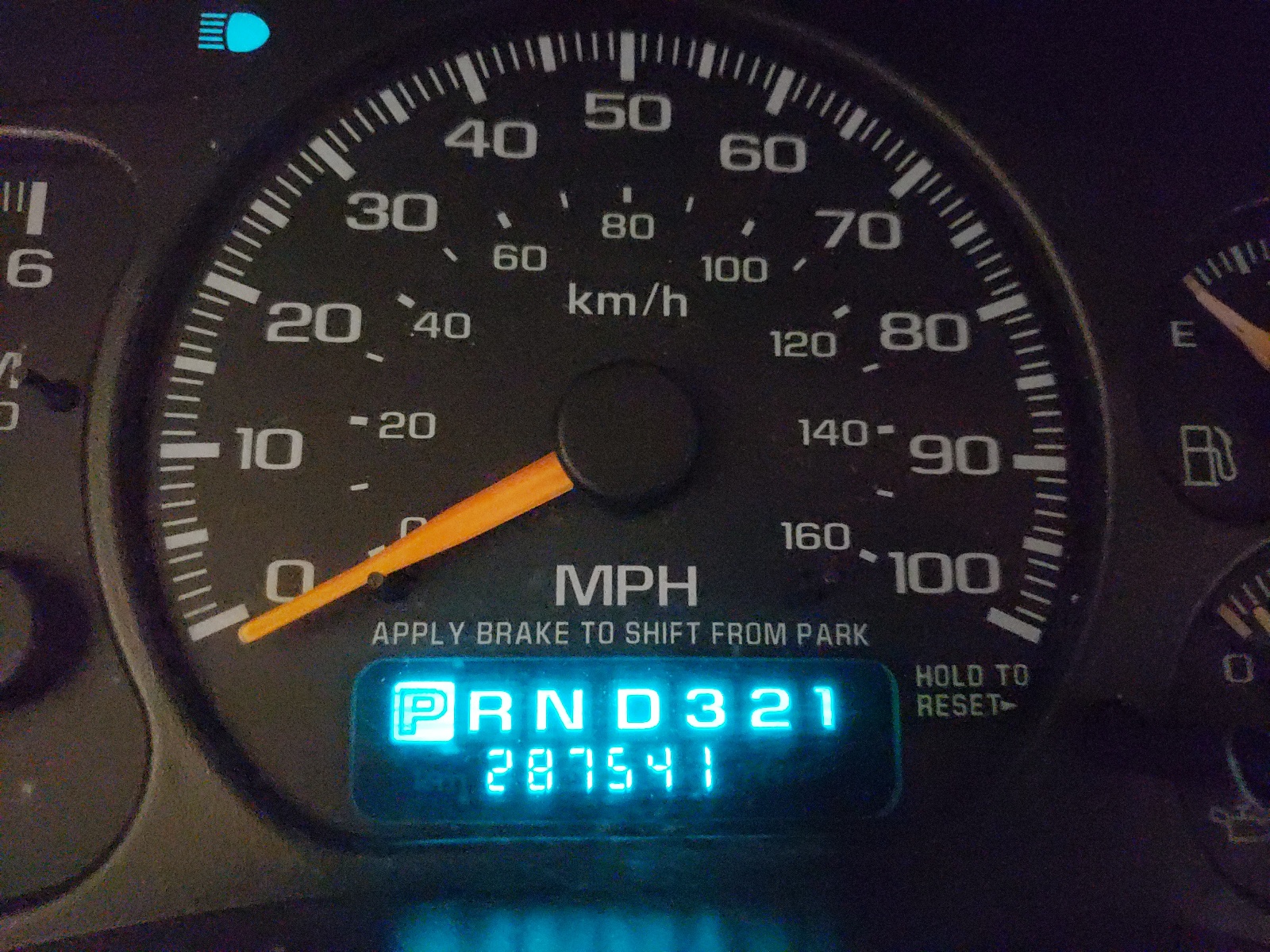Photo 8 from auction – 2000 GMC YUKON with VIN 1GKEC13T9YJ134136