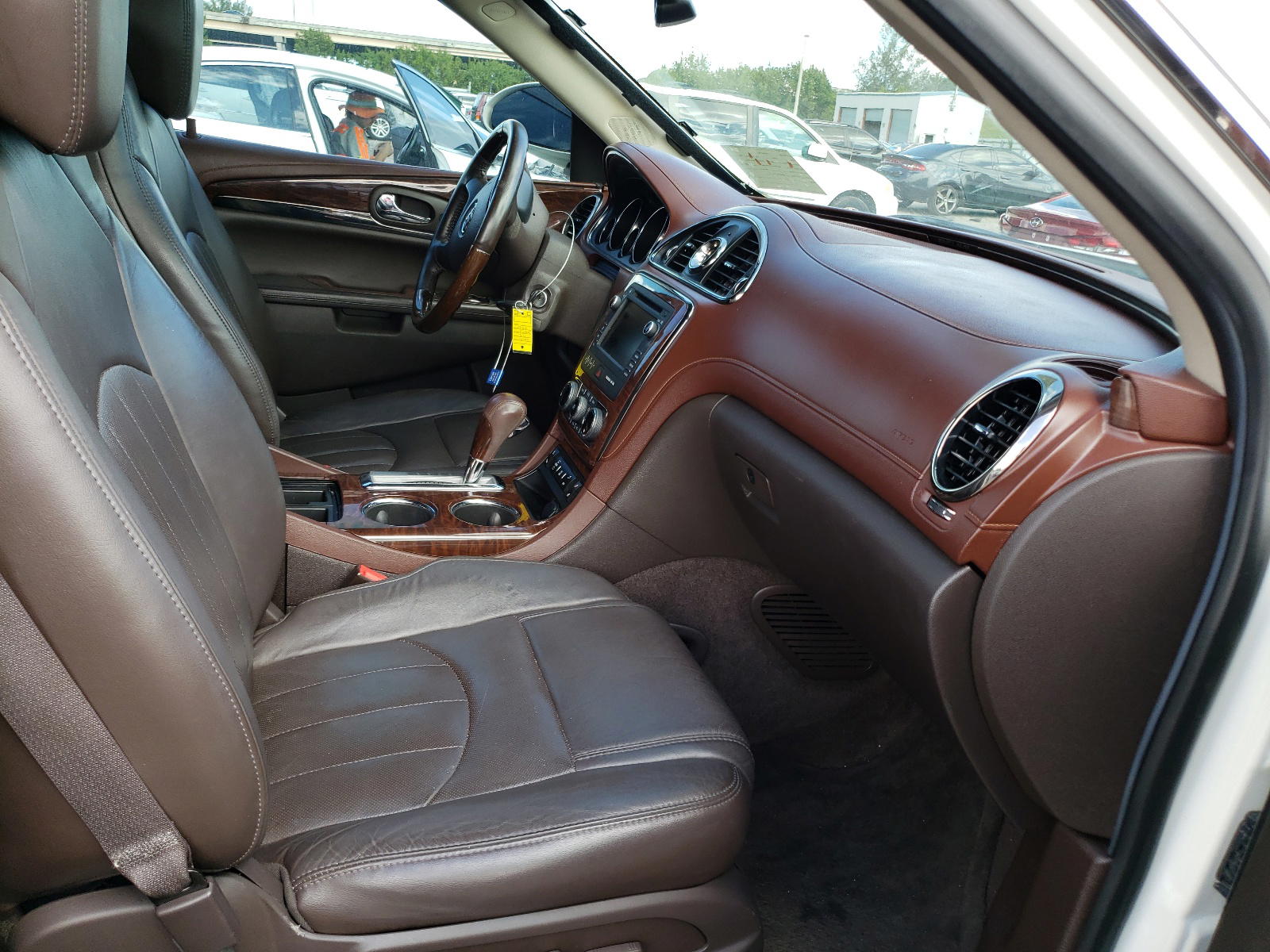 Photo 5 from auction – 2014 BUICK ENCLAVE with VIN 5GAKVBKD3EJ363157