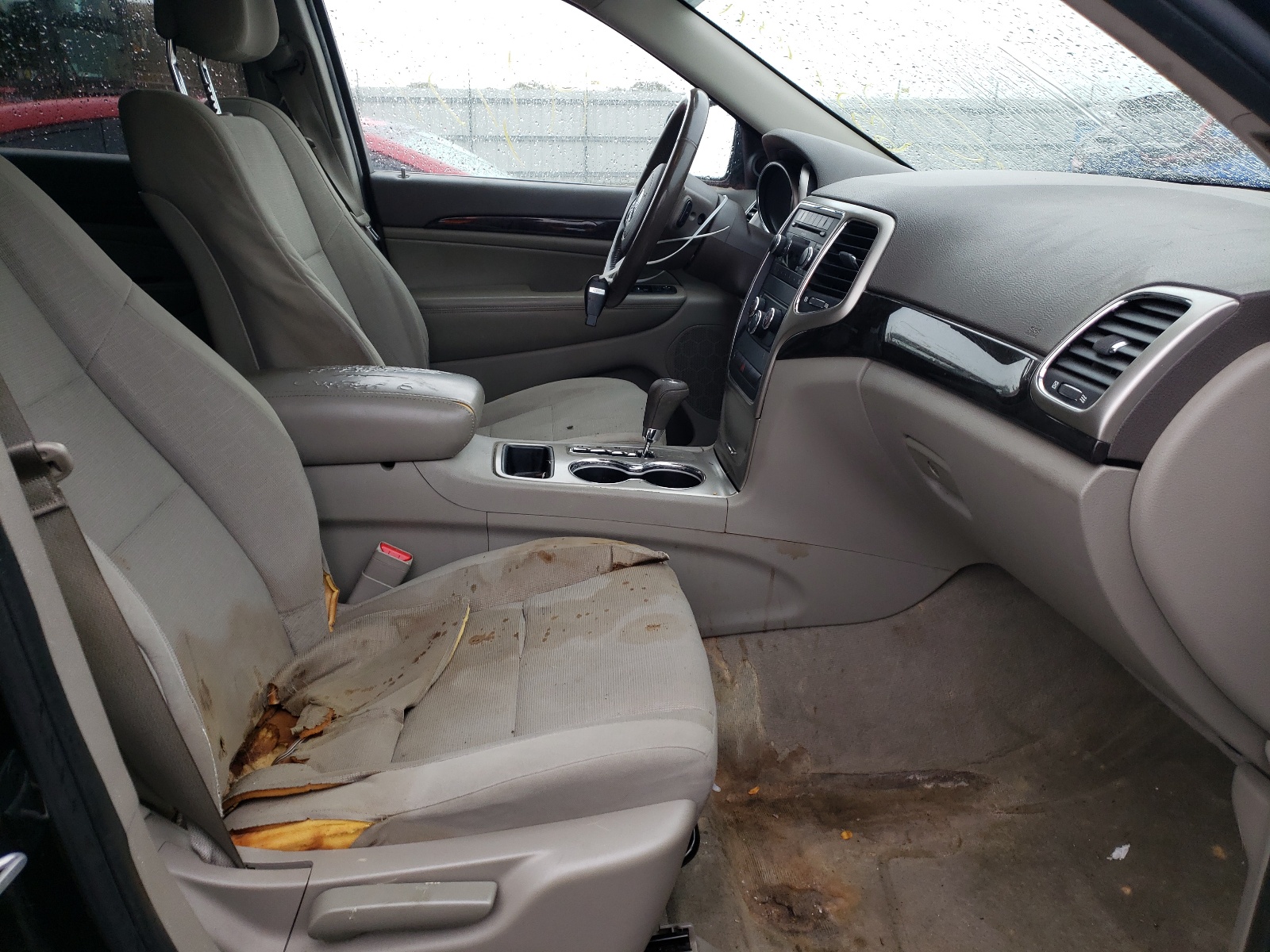Photo 5 from auction – 2011 JEEP GRAND CHER with VIN 1J4RR4GG0BC523778