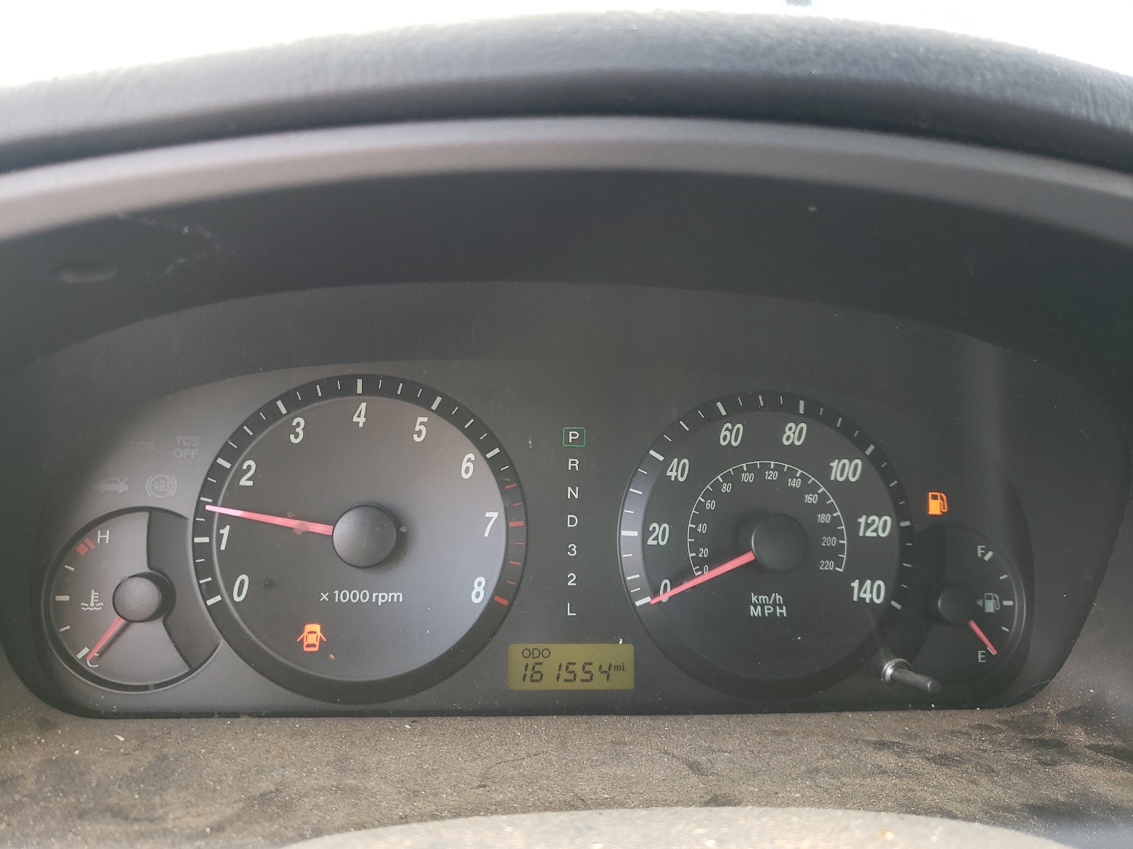 Photo 8 from auction – 2004 HYUNDAI ELANTRA GL with VIN KMHDN46D64U921881