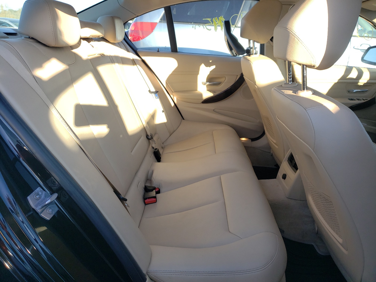 Photo 6 from auction – 2015 BMW 328 XI with VIN WBA3B3G57FNR86131