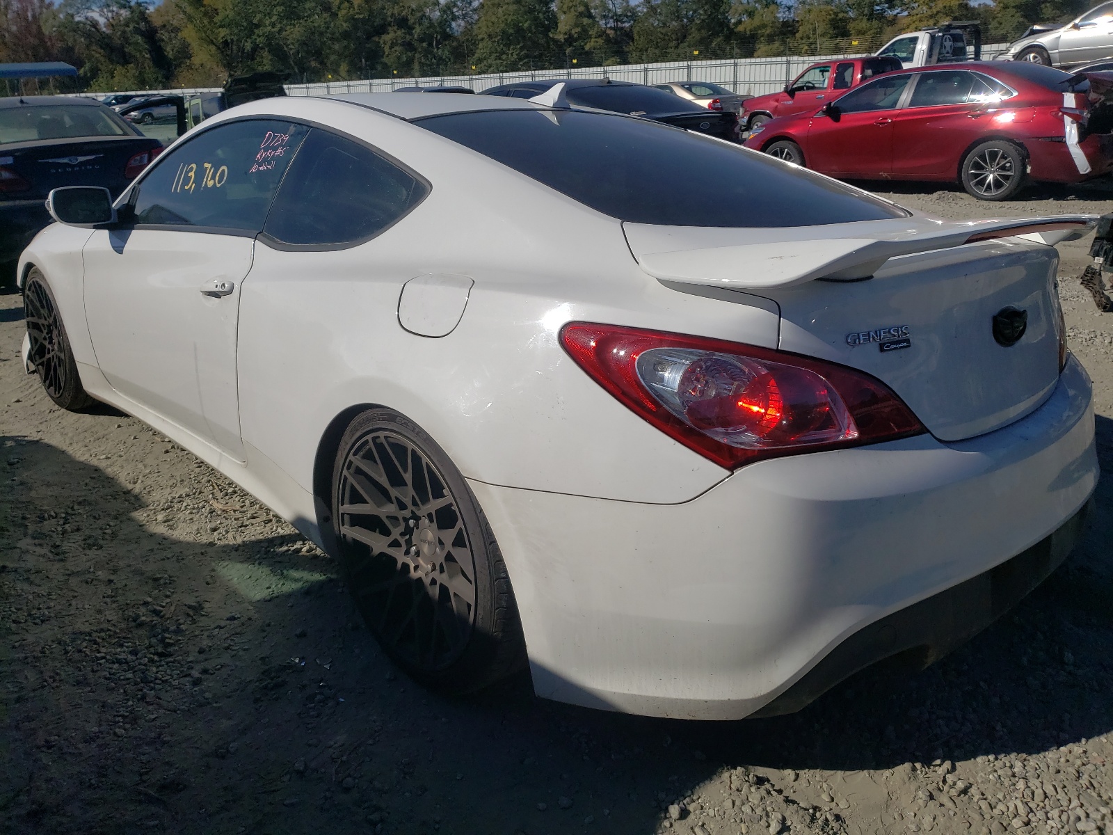 Photo 3 from auction – 2012 HYUNDAI GENESIS CO with VIN KMHHU6KH7CU079401