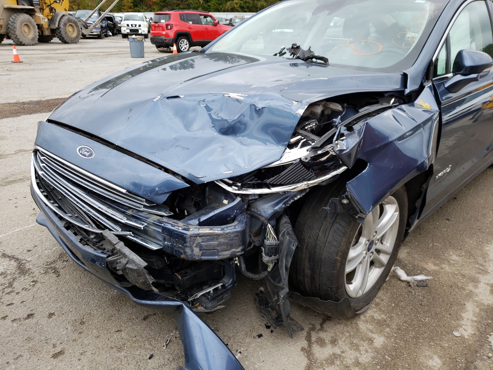 Photo 9 from auction – 2018 FORD FUSION SE with VIN 3FA6P0LU0JR152307