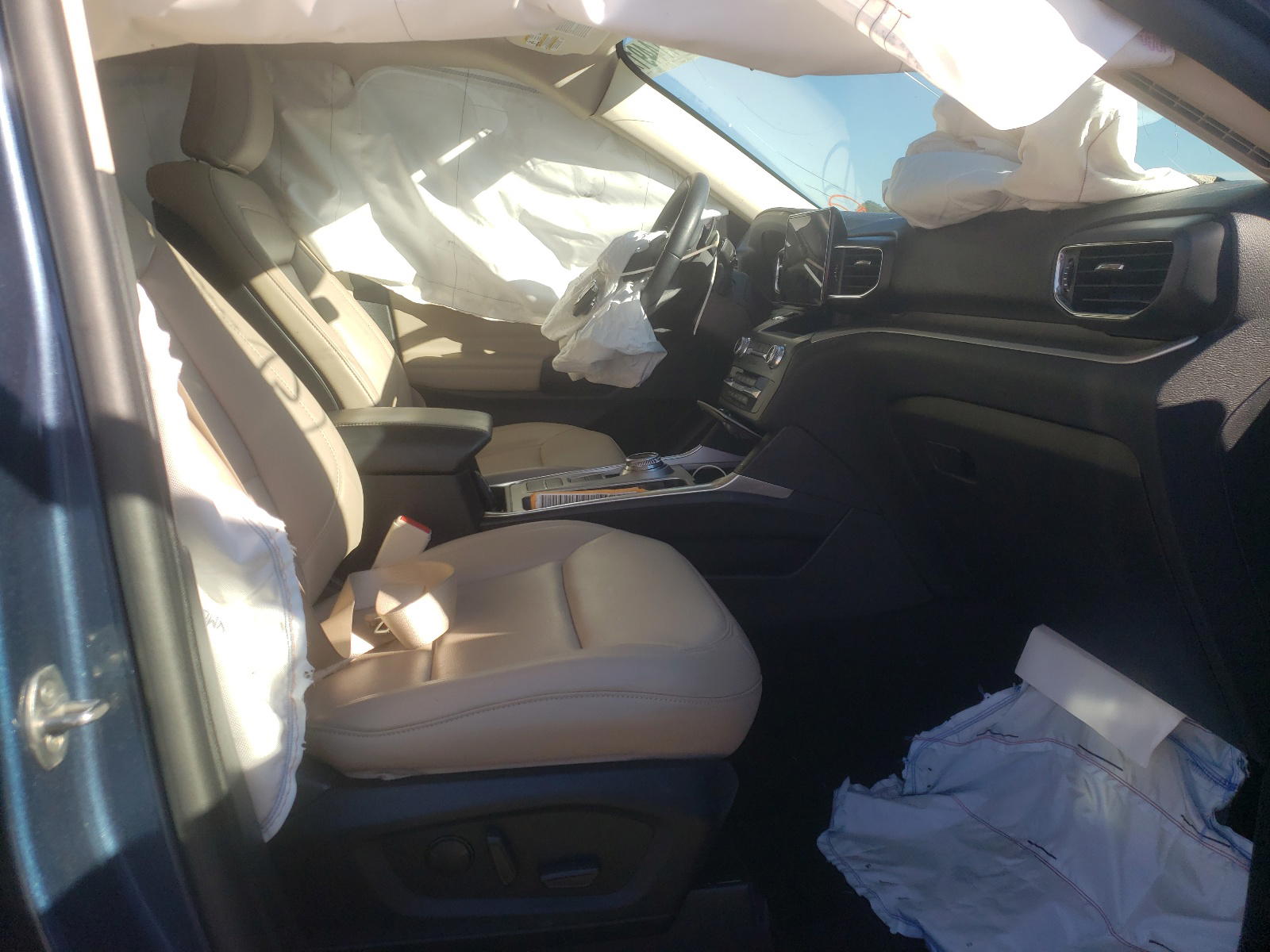 Photo 5 from auction – 2020 FORD EXPLORER X with VIN 1FMSK7DH1LGA76474