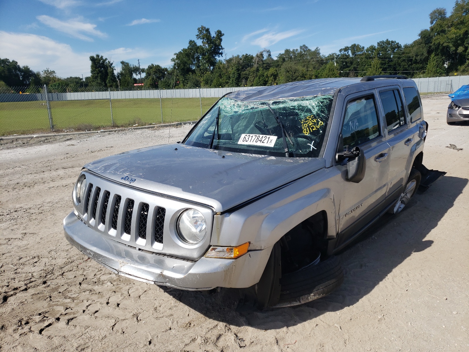 Photo 2 from auction – 2016 JEEP PATRIOT LA with VIN 1C4NJPFB4GD811260
