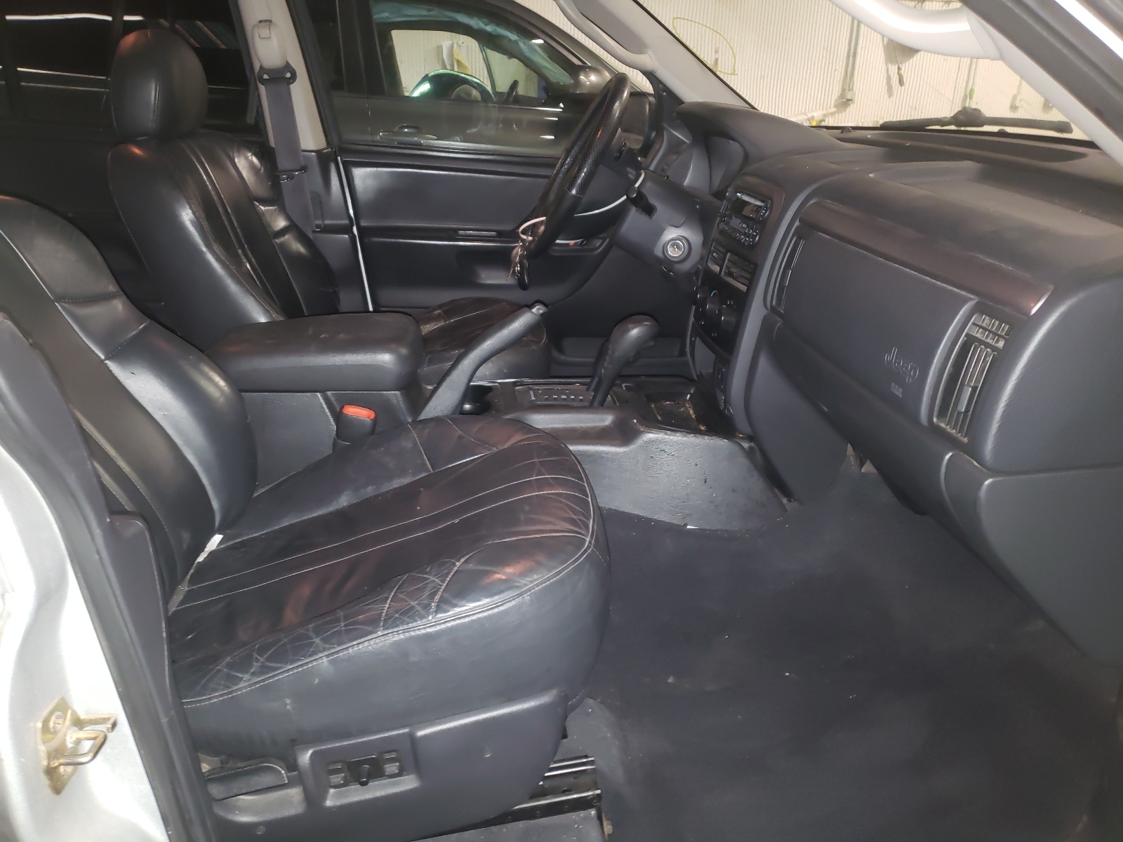 Photo 5 from auction – 2004 JEEP GRAND CHER with VIN 1J4GW48S34C415726