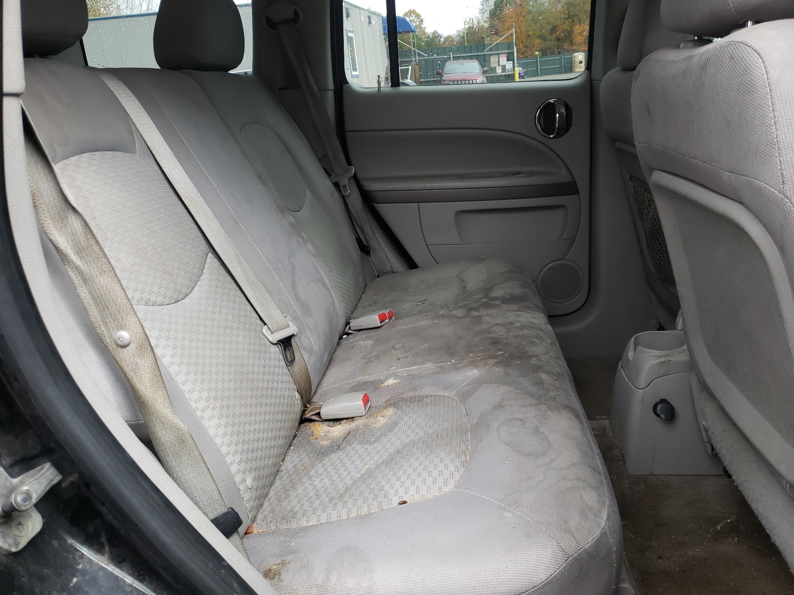 Photo 6 from auction – 2010 CHEVROLET HHR LS with VIN 3GNBAADBXAS528993