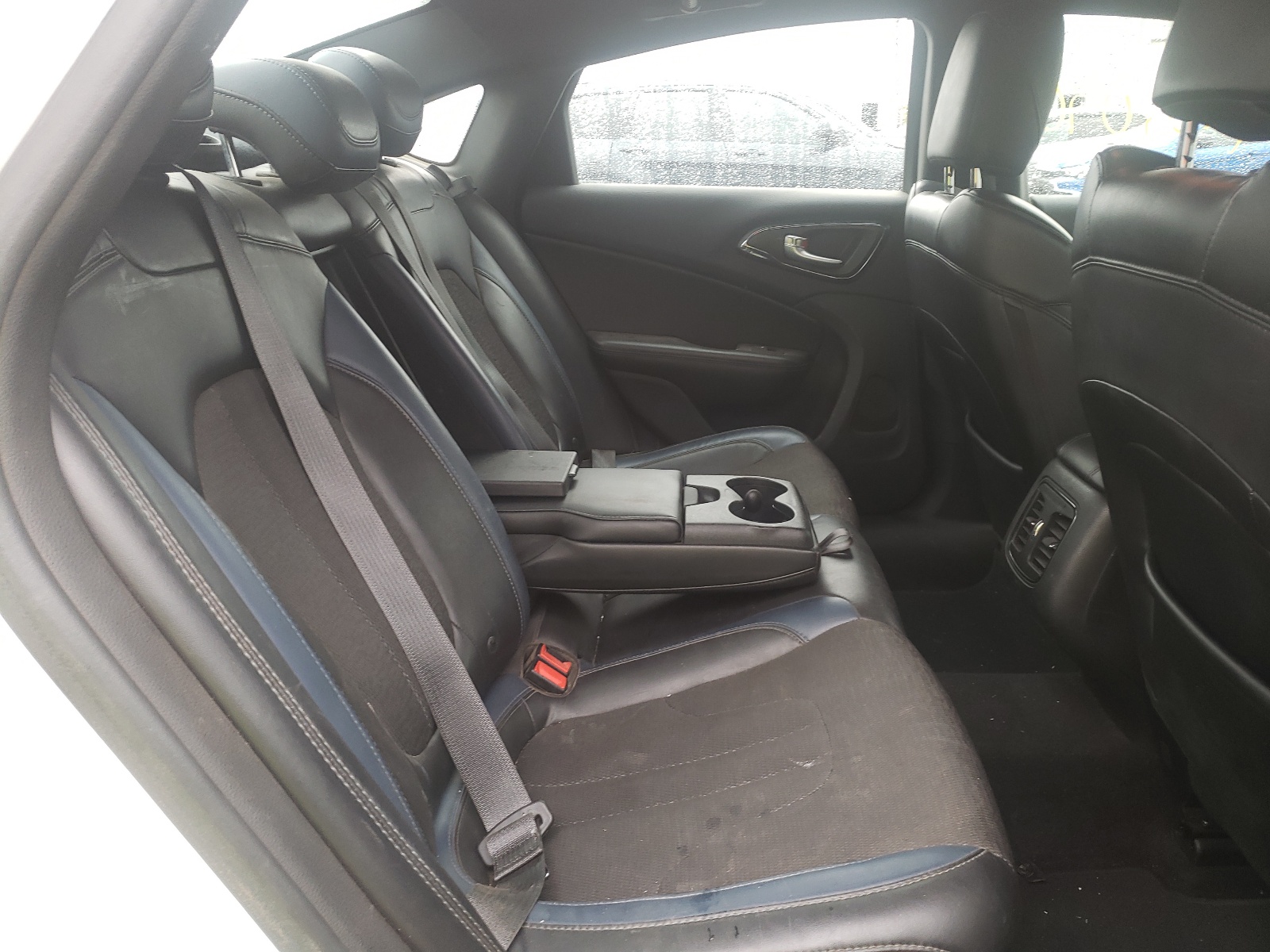 Zdjęcie 6 z aukcji – 2015 CHRYSLER 200 S z VIN 1C3CCCBG5FN542937