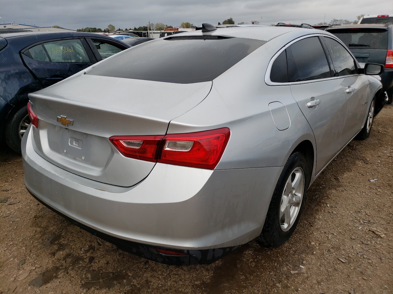 Photo 4 from auction – 2017 CHEVROLET MALIBU LS with VIN 1G1ZB5STXHF253124