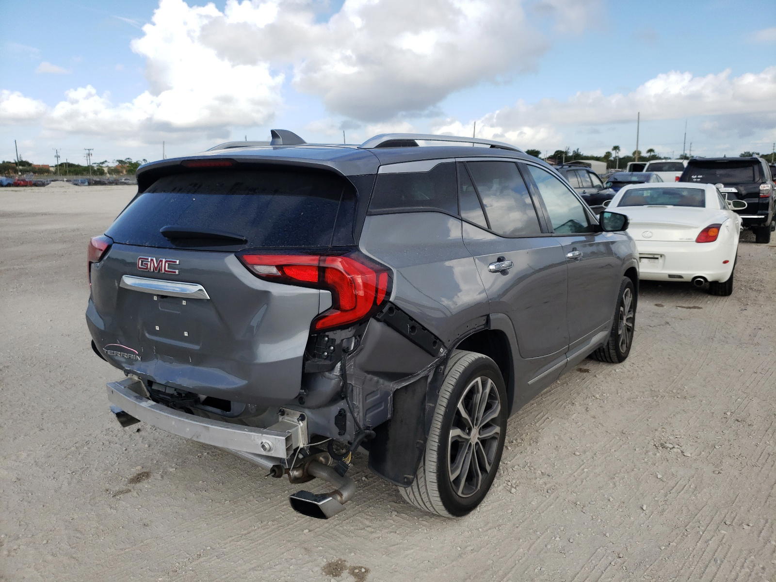 Photo 4 from auction – 2020 GMC TERRAIN DE with VIN 3GKALSEX0LL221672