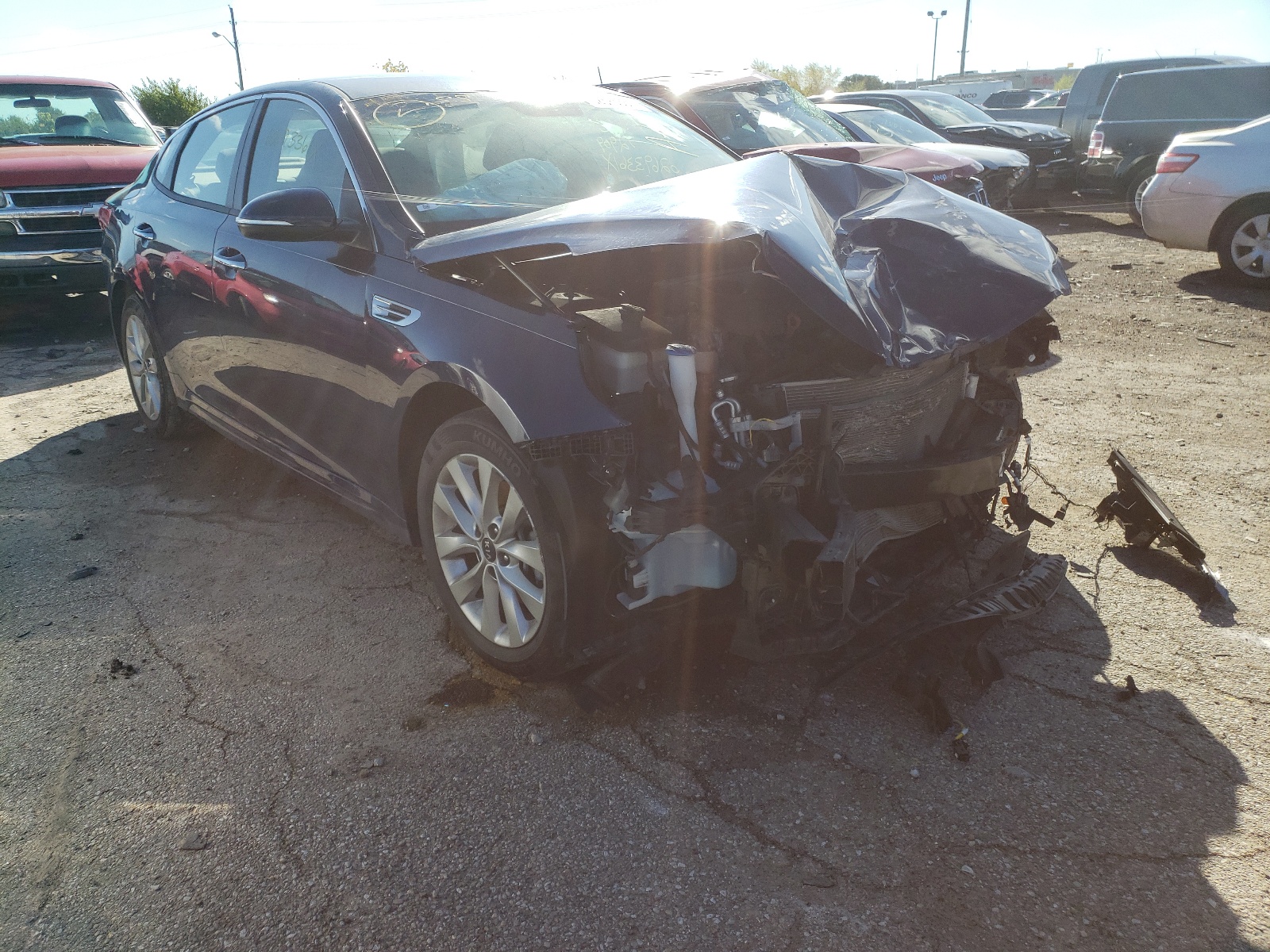 KIA OPTIMA 2018 with VIN 5XXGT4L34JG274062 - Photo from auction