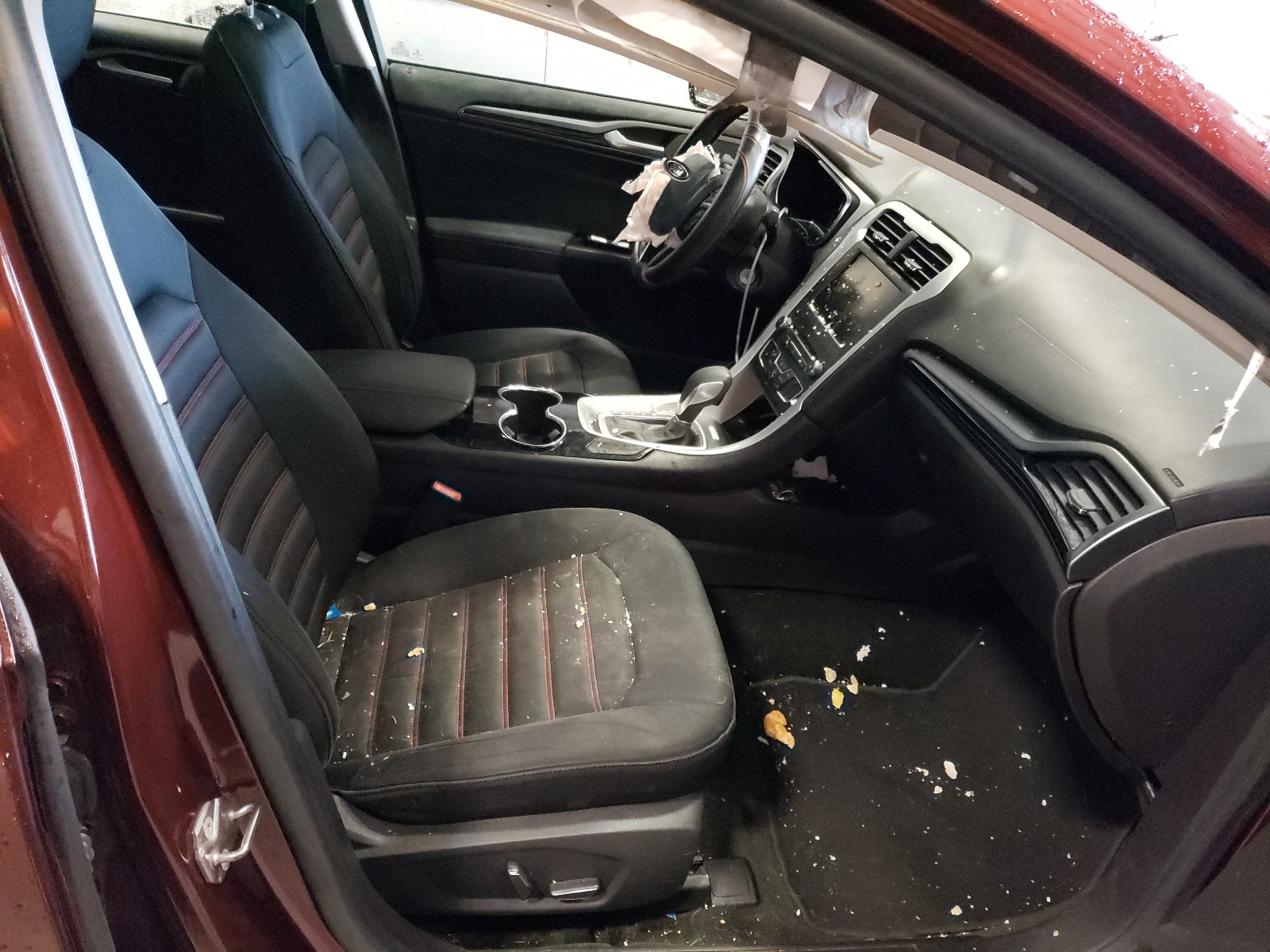 Photo 5 from auction – 2016 FORD FUSION SE with VIN 3FA6P0H71GR148486